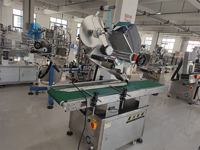 �Զ������