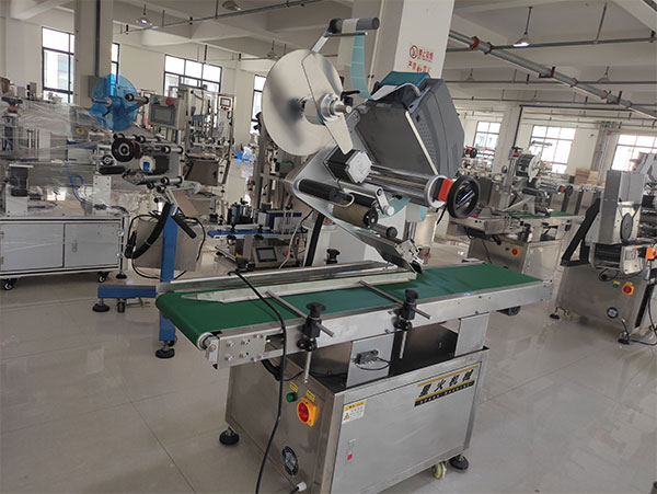 �Զ������